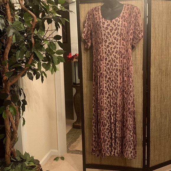 Stylework  Dress - Picture 2 of 4